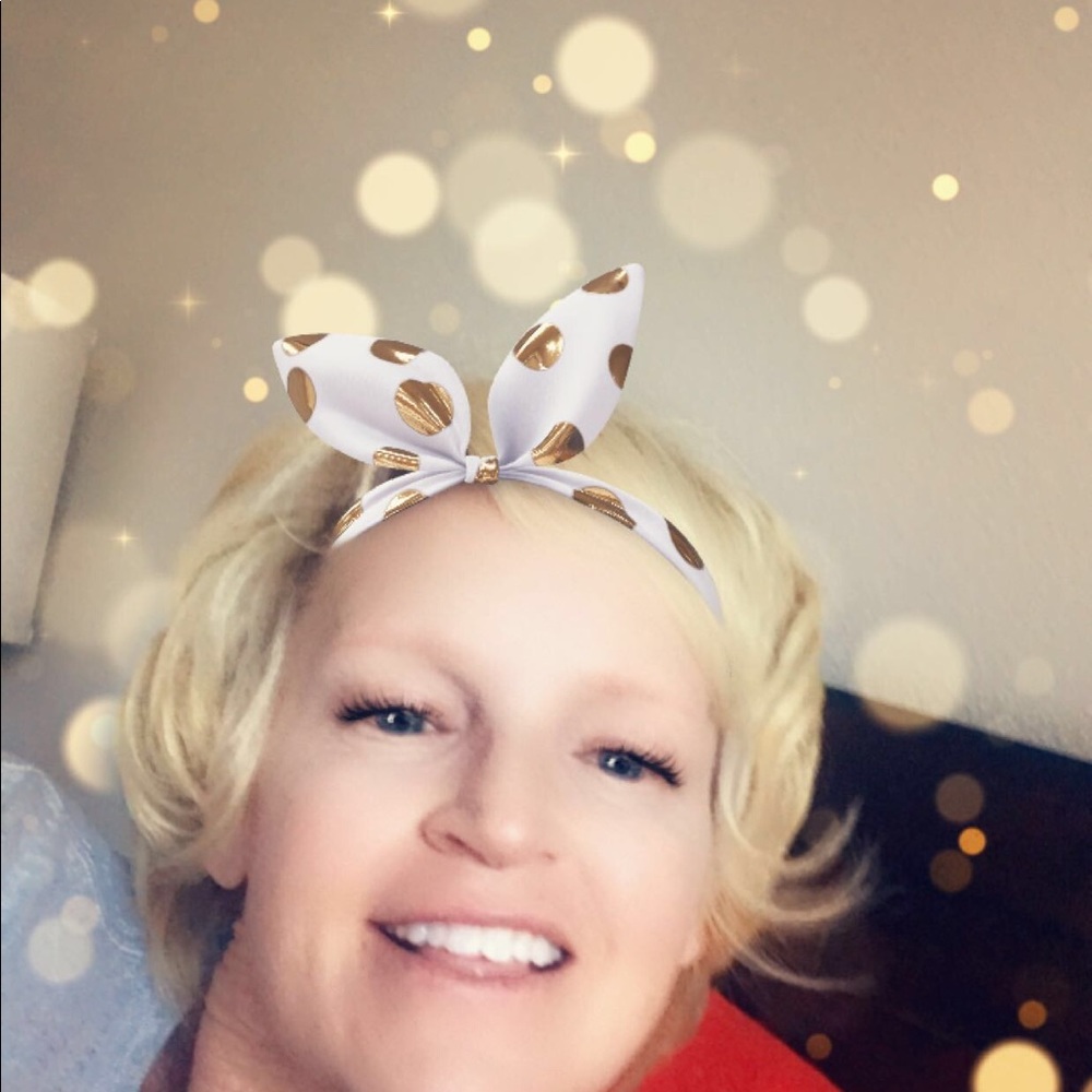 Meet your Posher, Pamela